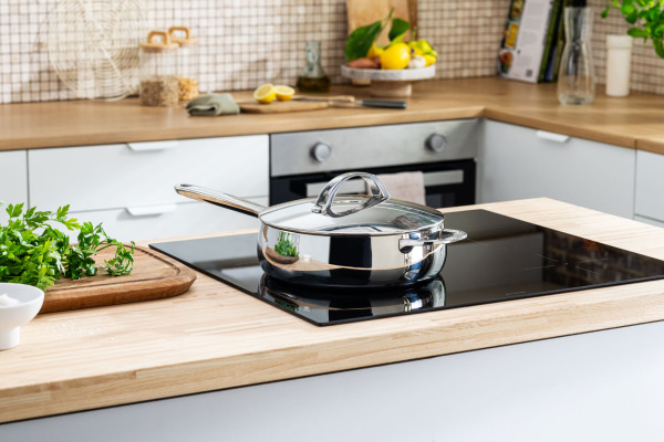 Berghoff Home Belly Kapaklı Sote Tavası 24cm Stellar Çelik (1)