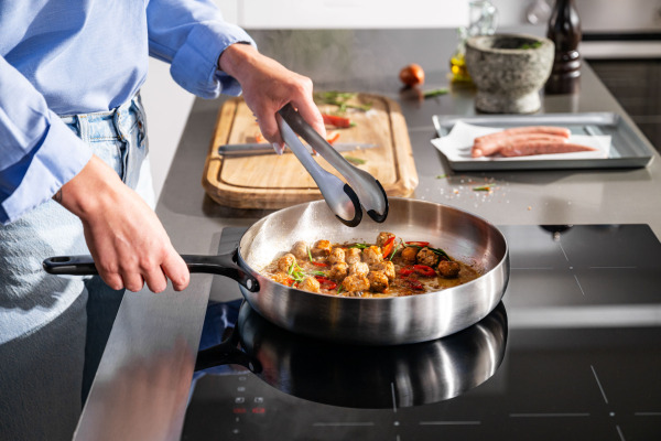 Berghoff Home Belly Kızartma Tavası 28cm Füme Siyah (1)