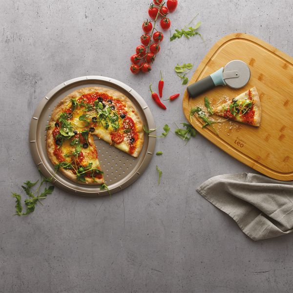BERGHOFF - BergHOFF LEO Balance Karbon Çeliği Dellikli Pizza Tavası 32x1,5 cm (1)