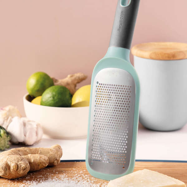 Berghoff Leo 18/10 Paslanmaz Çelik İnce El Rendesi 27 Cm (1)