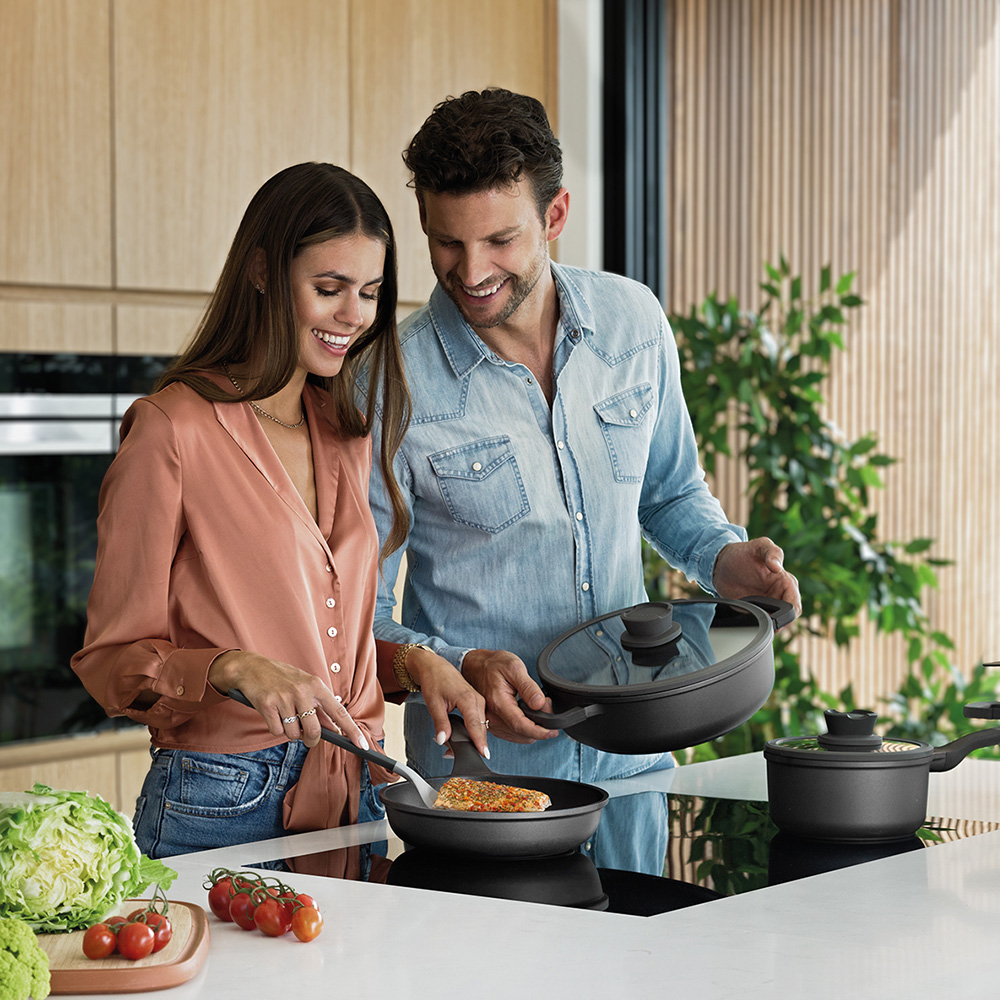 BergHOFF LEO STONE Yapışmaz Kapaklı Alüminyum Döküm Sos Tenceresi 18 cm - 2