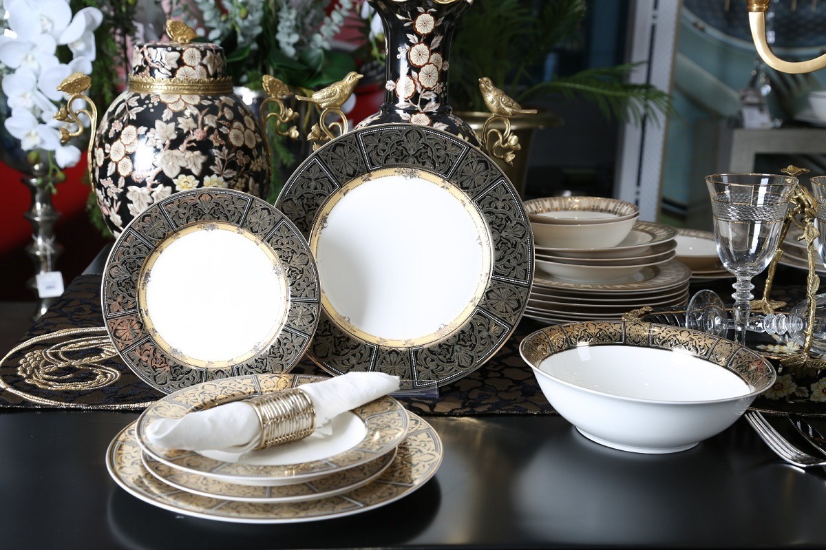 Verna Bone China Porselen Gold&Siyah Desen Detaylı Klasik Yemek Takımı 67 parça - 2