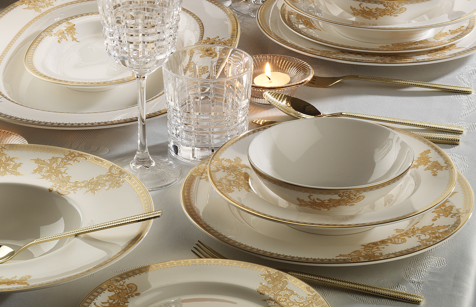 Royal Canterbury Liberty Gold 72 Parça Yemek Takımı - 1