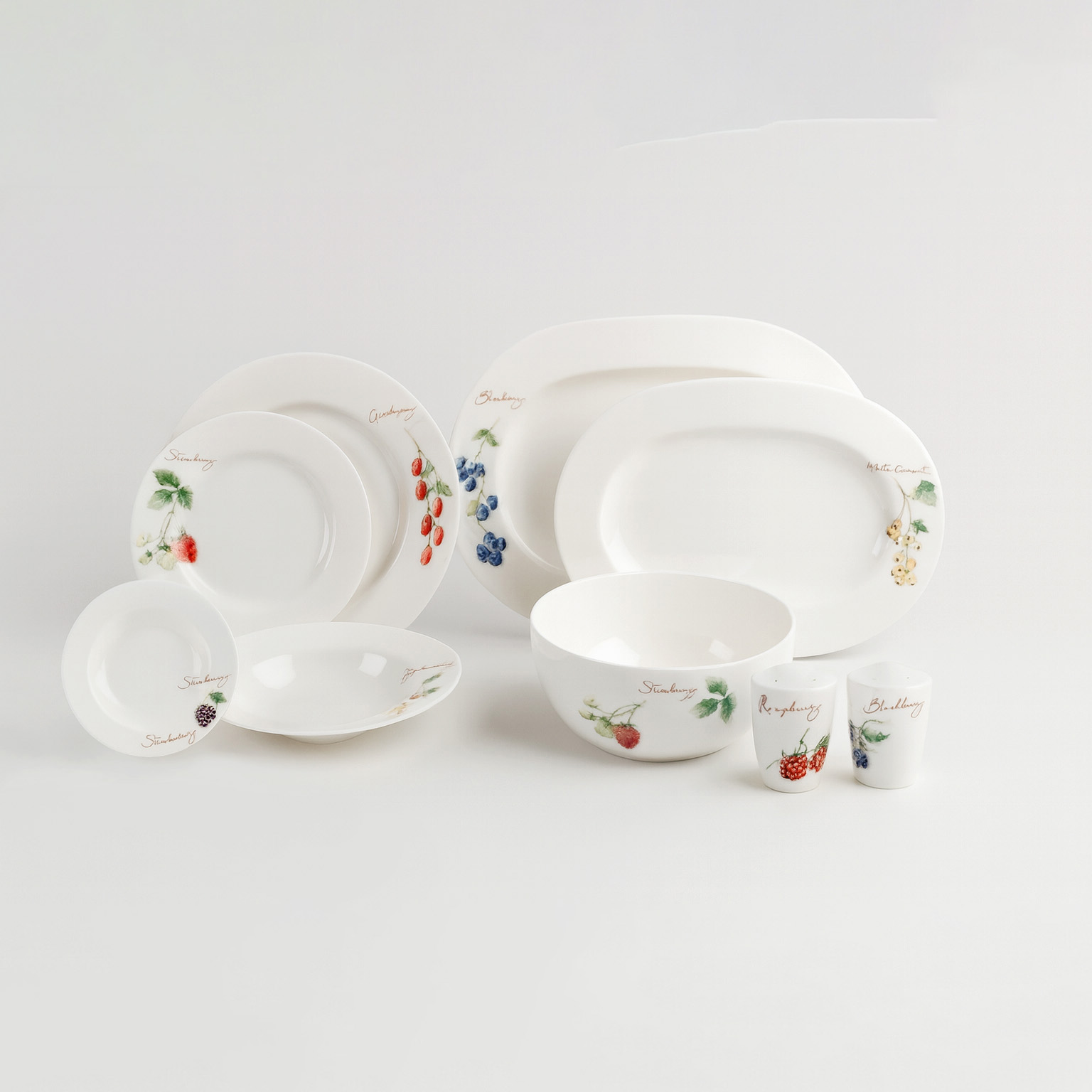 Royal Canterbury Very Berry 53 Parça Yemek Takimi - 1